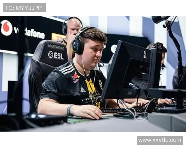 CSGO赛事中LNG心理素质引发热议专家观点与玩家反应交锋分析