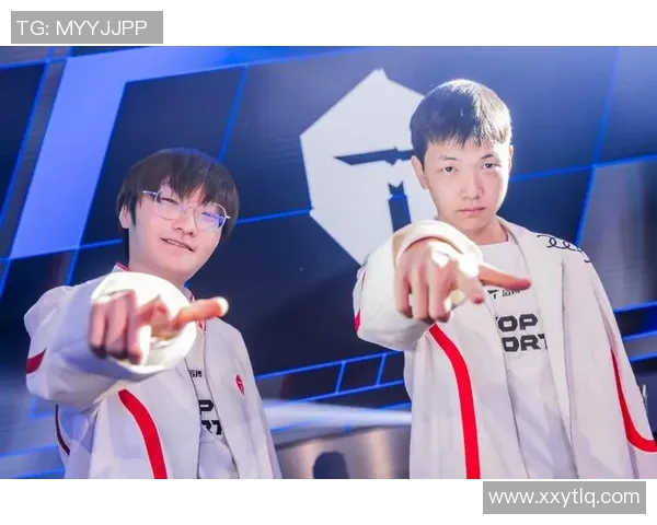 深入分析英雄联盟TES战队的团队配合与战术策略探讨